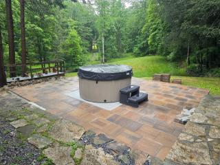Green Country Home ~ Hot Tub ~ Privacy - 5