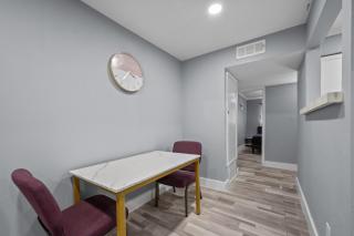 Stylish 2-Bedroom Apartment Near Toyota Center and Med Center - 4