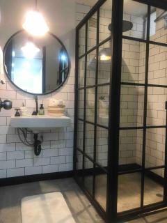 Hermosa habitación amoblada en Centro Internacional - 1