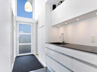 Coastal Home with Spa and Sauna - 8