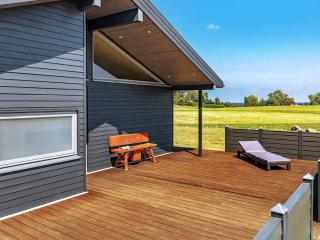 Coastal Home with Spa and Sauna - 5