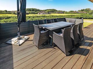 Coastal Home with Spa and Sauna - 4