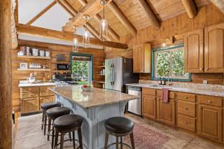 Whitehorse Mountain Retreat - Hot tub - Fireplace - 4