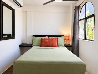 Walkable Romantic Zone Studio Near Beach - 8