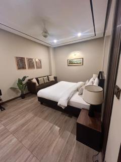 Luxurious Zeta Mall 1 Bedroom Apartment - 7
