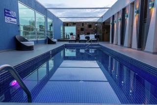 The District Hotel - 8