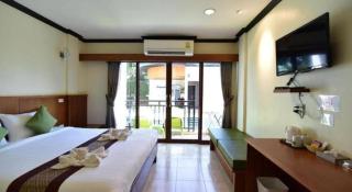 The Green Hotel - 1