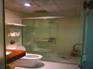 GreenTree Inn Xi'an Bell and Drum Tower Food Street Ancient City Wall Ximen Express Hotel - 2