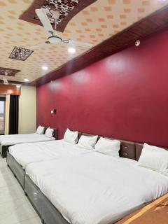 Hotel Shree Madhuram NalKheda - 6