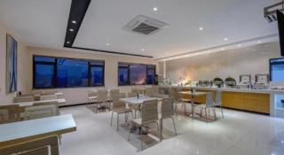 JTOUR Inn Yizhou Hechi College Pedestrian Street - 3