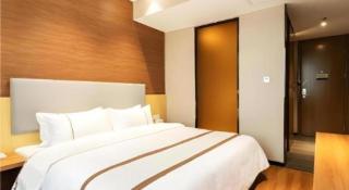 JTOUR Inn Yulin Railway Station Industrial Products Market - 4