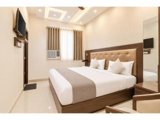 Urban Royale RJ Charbagh Lucknow - Premium Comfort Stay with Restaurant & Parking Near Charbagh Railway Station, Aminabad & Lucknow City Centre - 7