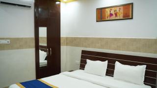 Abhinandan Hotel - 1