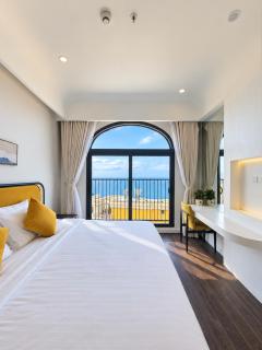 Hillside Residence in Phu Quoc Sunset Town - 1