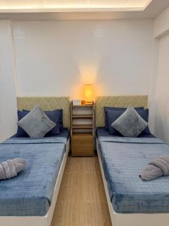 FortResidences Hometel Unit 203 - 1