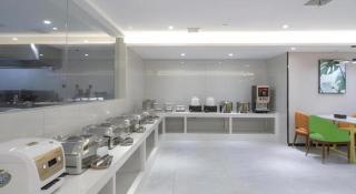 GreenTree Inn Express Shangqiu Beihai Road South Railway Station - 6