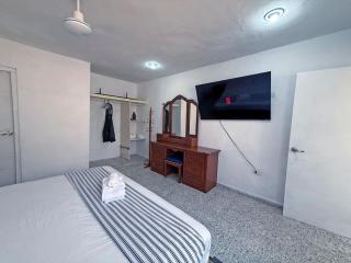 Family home, 3 bedrooms with bathroom for 8 people - 8