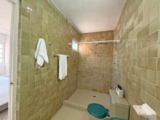 Family home, 3 bedrooms with bathroom for 8 people - 2