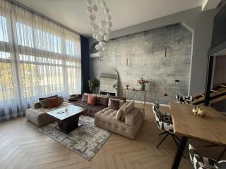 The Column Loft - 9