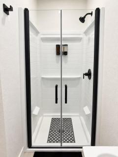 Lux Studio,Queen Bed,Self Check-In,Parking - 3