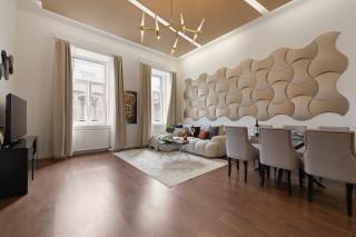 Designer Loft by Opera House, Cozy Artsy Hideout - Budapest - 4