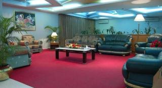 Hotel De Crystal Crown - 8
