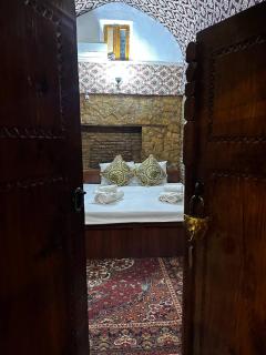 Mehtar Anbar MADRASAH Boutique - 3