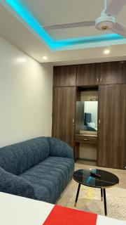 pinkys studio bamburi - 5