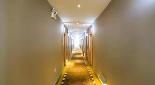 The Art Hotel - 7