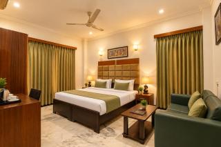 Hotel Heaven Silken 108, Near Phase I Metro & Golf Course Road - 5
