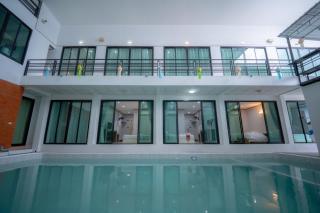 Three Bridges Hotel - 8