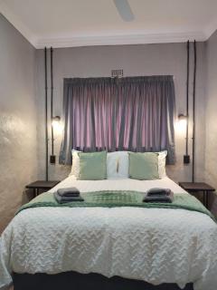 Whispering Creek Mountain Lodge - 3