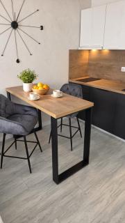 Stilvolles modernes Apartment mit Pool & Balkon - 2