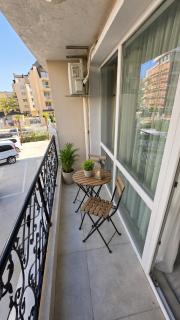 Stilvolles modernes Apartment mit Pool & Balkon - 1