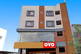 Hotel O New Town House - 0