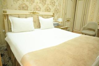 Kameliya Plaza Hotel - 2