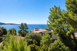 Marina Breeze Family Villa - Bar - 9