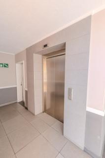 The Stay Edit Skyline 1BR City Views Parking City Junction - 4