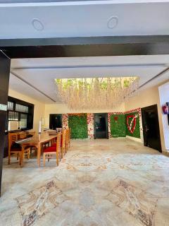 Hotel Tulsi & Restaurant by AR Hotels - 7