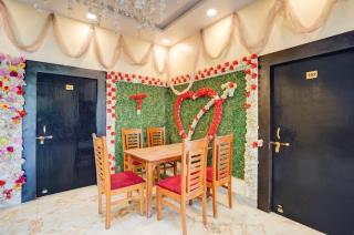 Hotel Tulsi & Restaurant by AR Hotels - 6