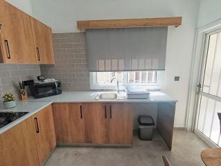 Spacious 3 bedroom Apartment in heart of Famagusta - 2