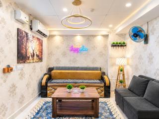 CosyDen 2 Private Apartment at Prime Location - 7
