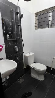 D Lima Homestay, Klang - 8