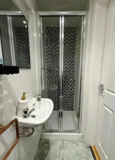 Newton - Bright 1-Bed nr Station & Addenbrooke's - 3