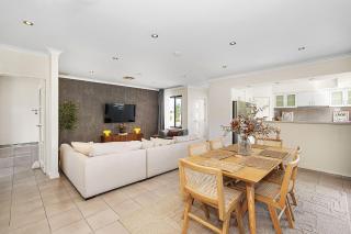 Bright & Stylish 3BR Home on Morley Drive - 3