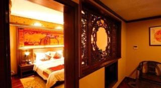 Lijiang Golden Path Hospitality Hotel - 1