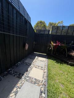 Caloundra Hideaway Family Villas - 5