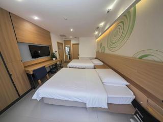 GreenTree Inn Xining Jianguo Road Railway Station Express Hotel - 4
