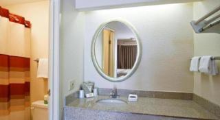 Red Roof Inn Akron - 3