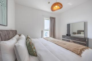 Bloomfields 1BR in Water's Edge 2 - Yas Island - 7